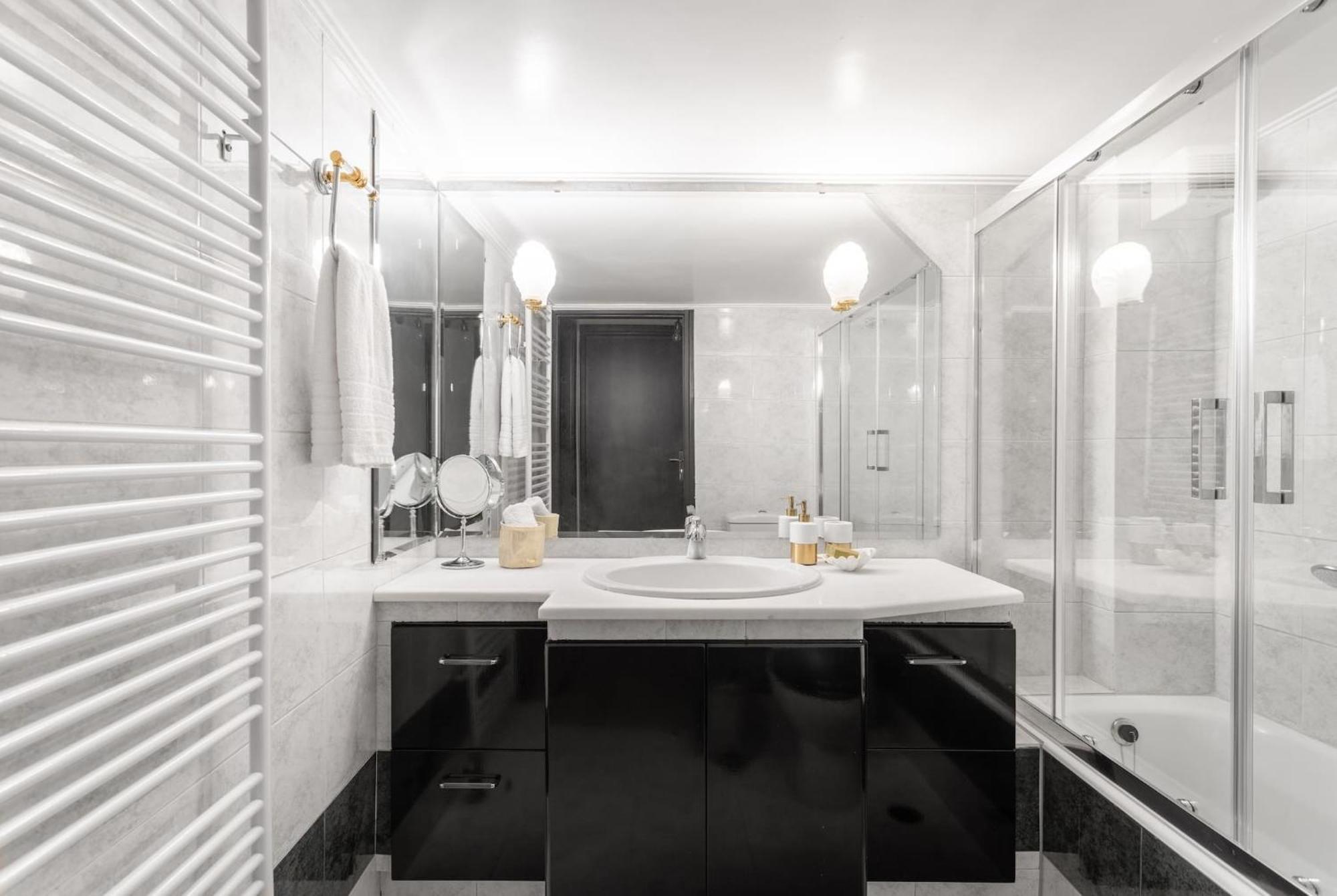 Fresh Detailed Stylish Apartment At Acropolis أثينا المظهر الخارجي الصورة